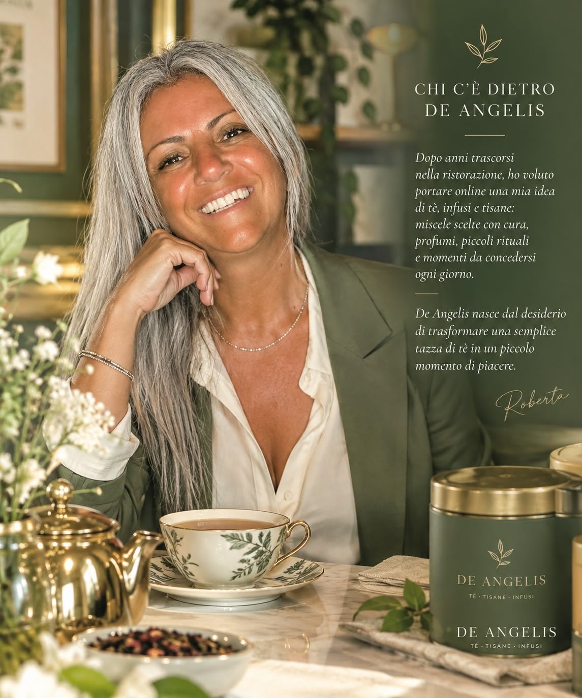 Roberta De Angelis con una tazza di tè e i barattoli De Angelis